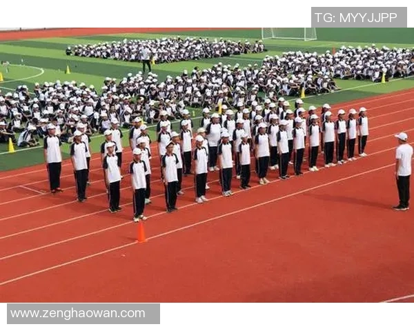 寝室足球梦想启航，球星励志海报点燃青春热血