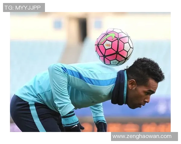 街头偶遇足球巨星瞬间 我与传奇的亲密接触让人难以忘怀 街头偶遇足球巨星瞬间 我与传奇的亲密接触让人难以忘怀